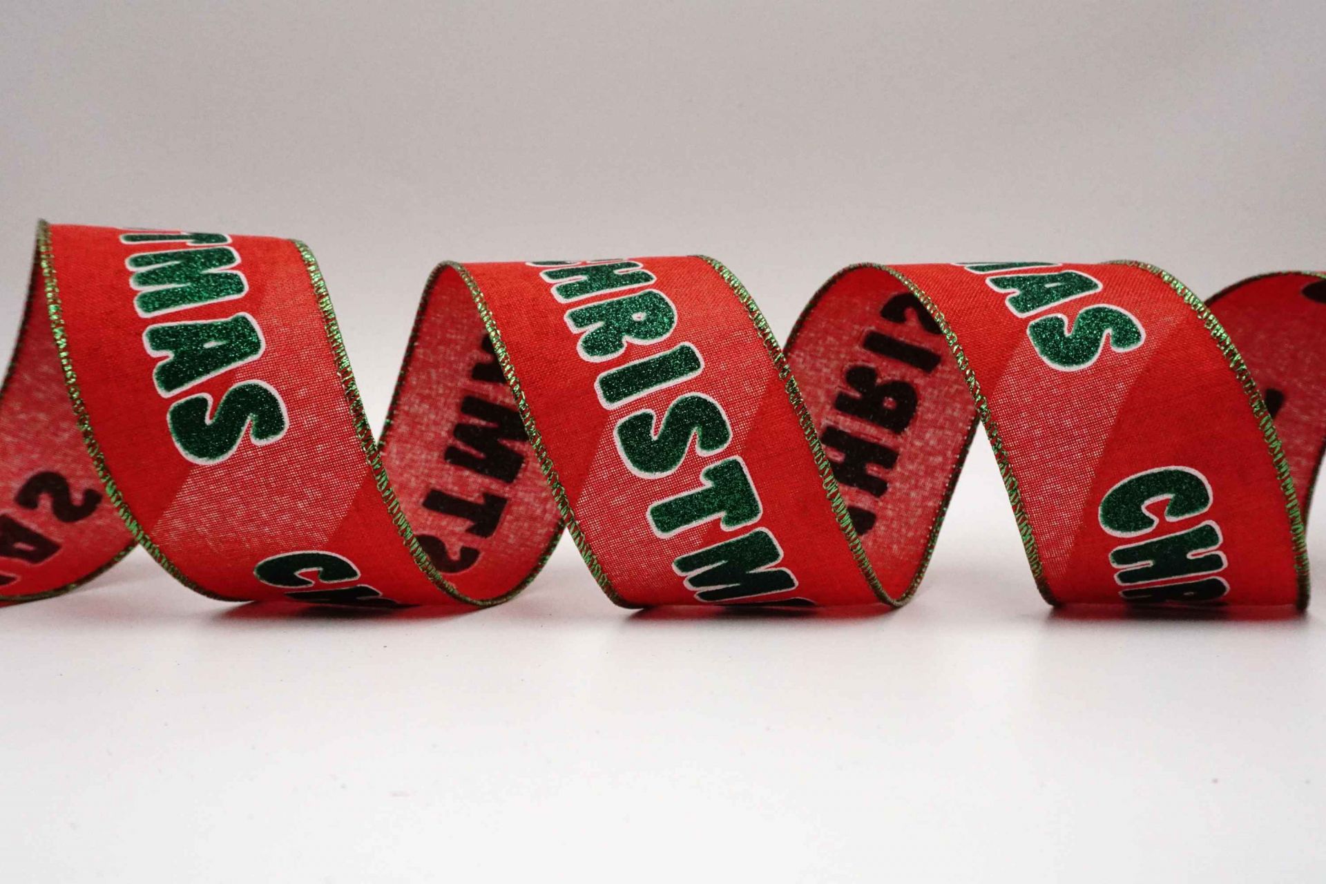 यह क्रिसमस रिबन है